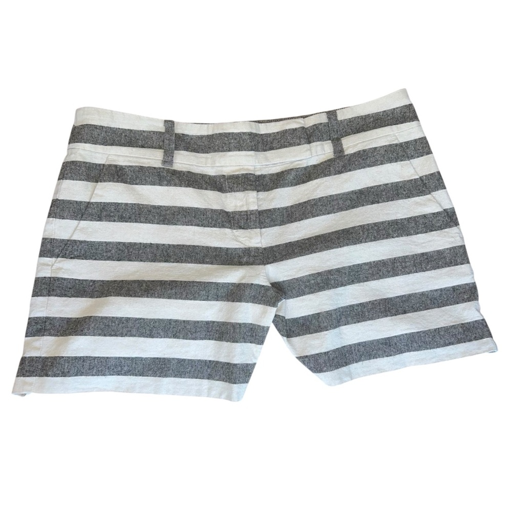 Ann Taylor Gray and White Striped Shorts | Size 4 Petite | excellent condition